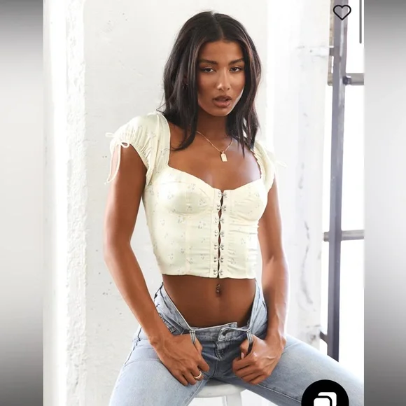 PRINCESS POLLY ALLYSON TOP YELLOW - Picture 3 of 11